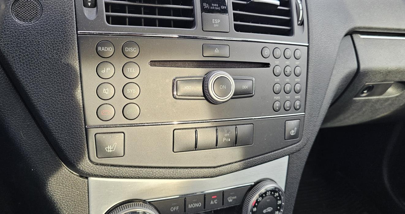 MERCEDES-BENZ C 2009