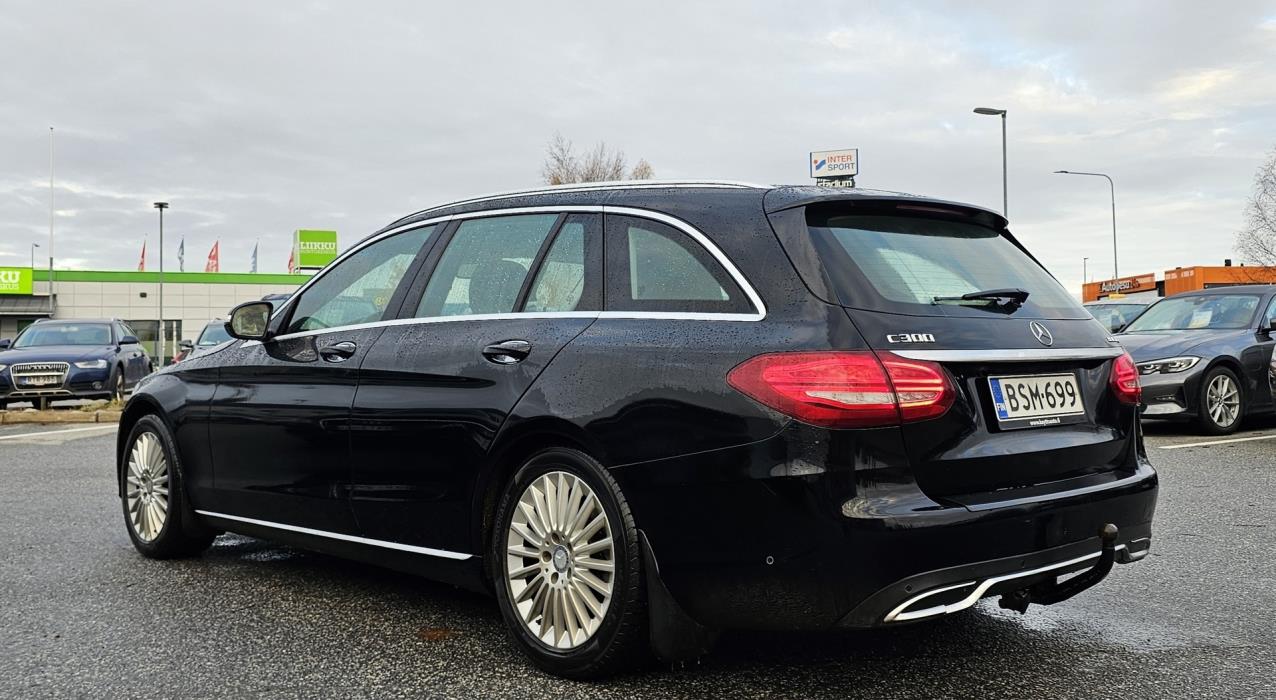 MERCEDES-BENZ C 2015