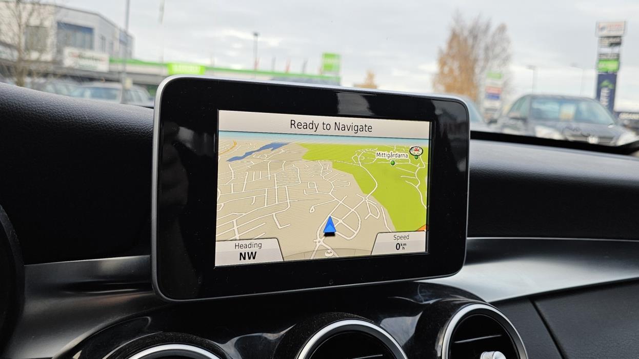 MERCEDES-BENZ C 2015