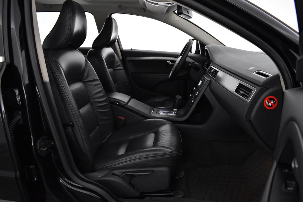 VOLVO XC70 2008