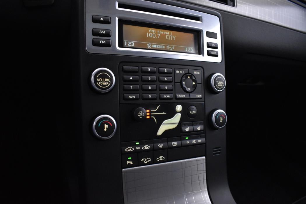 VOLVO XC70 2008
