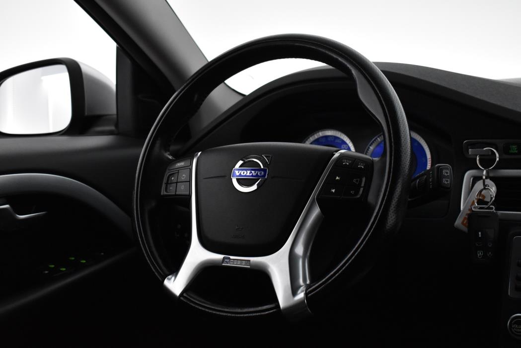 VOLVO V70 2010