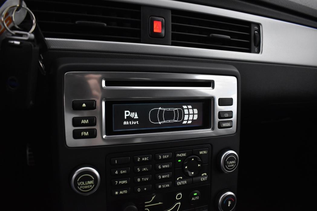 VOLVO V70 2010