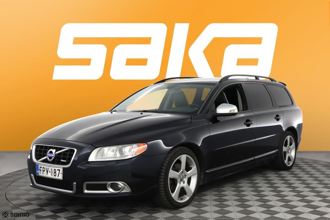 VOLVO V70 2010