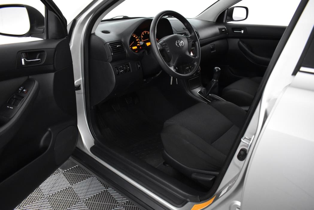 TOYOTA Avensis 2007