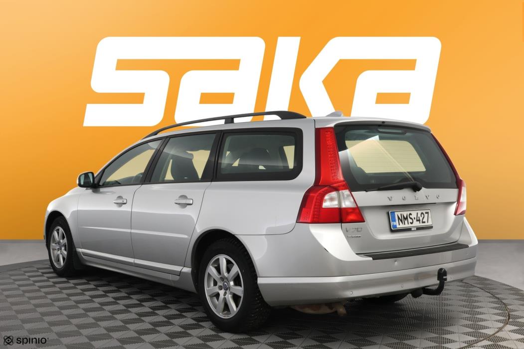 VOLVO V70 2009