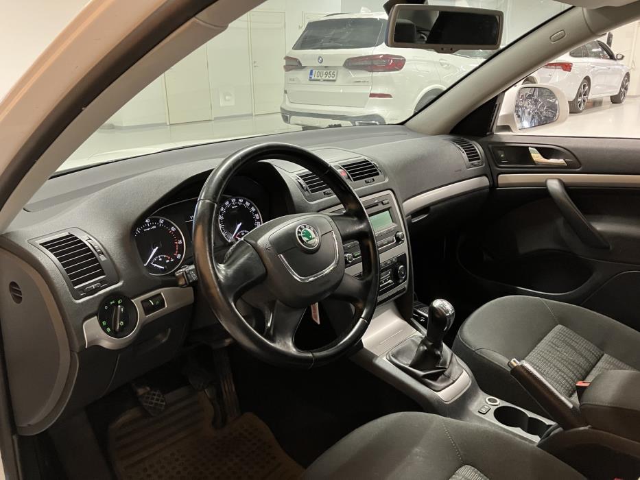 SKODA Octavia 2009