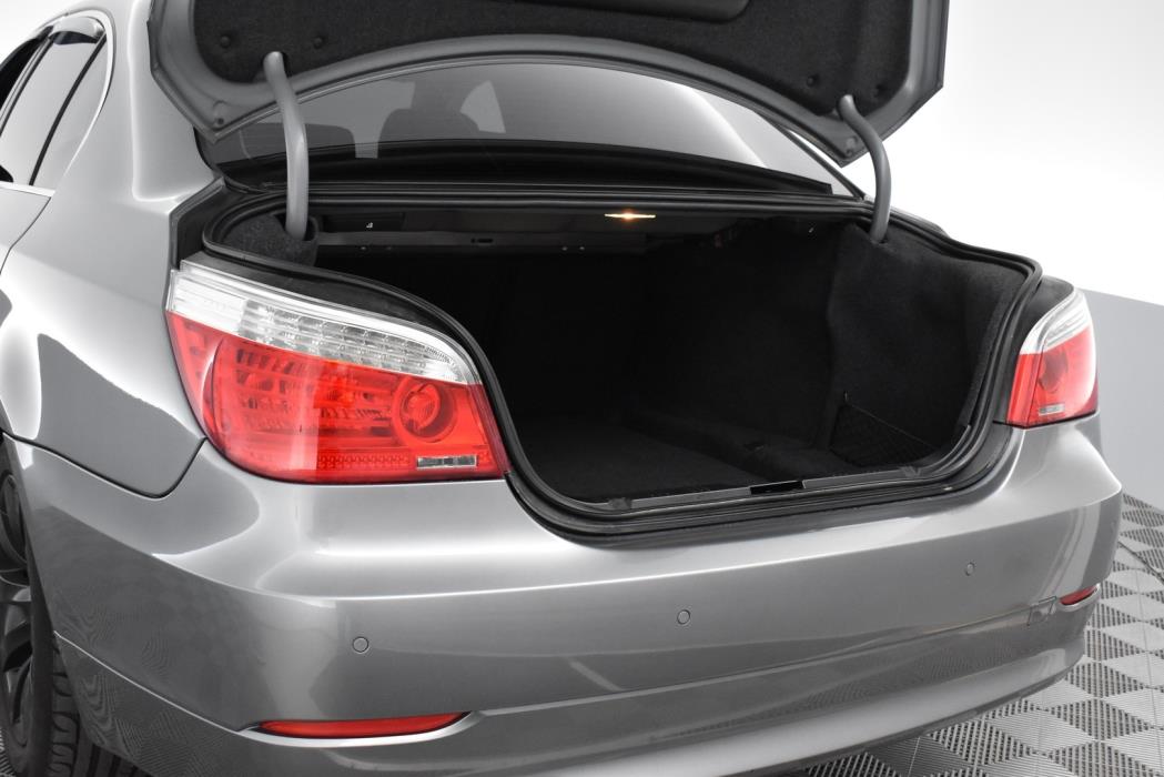 BMW 520 2009