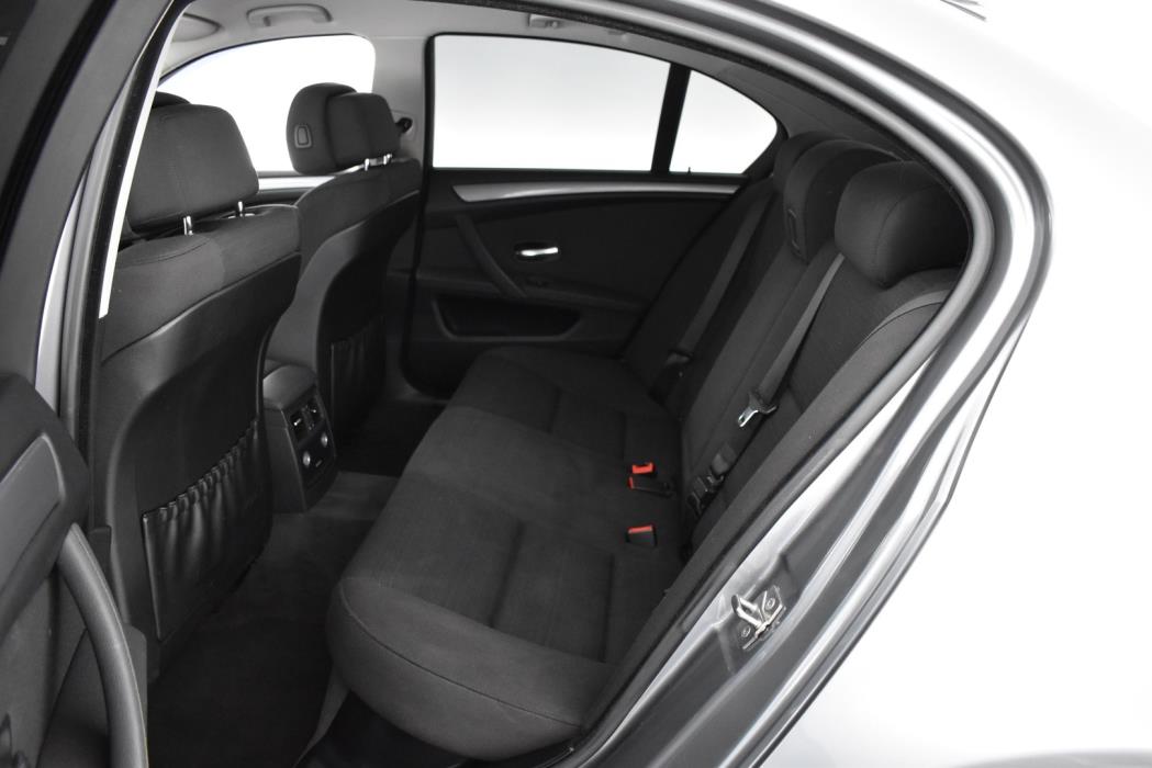 BMW 520 2009