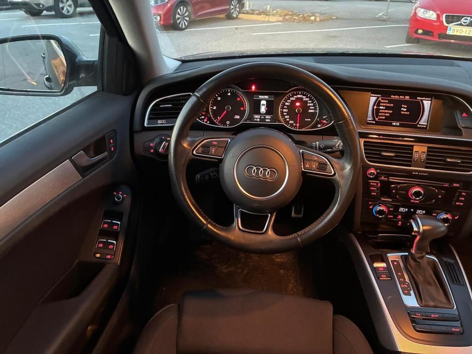 AUDI A4 2015
