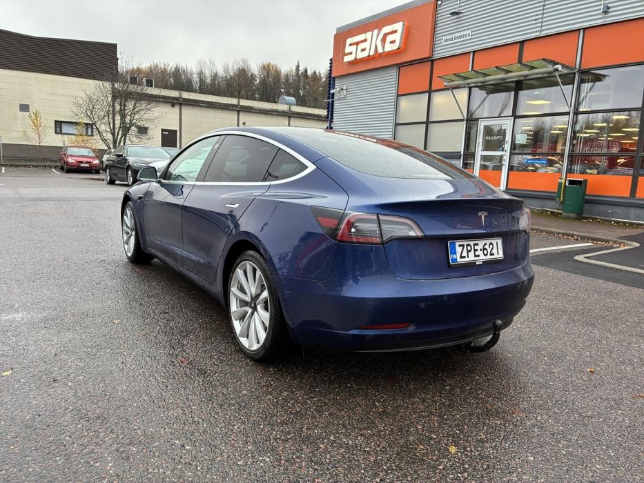 TESLA Model 3 2020