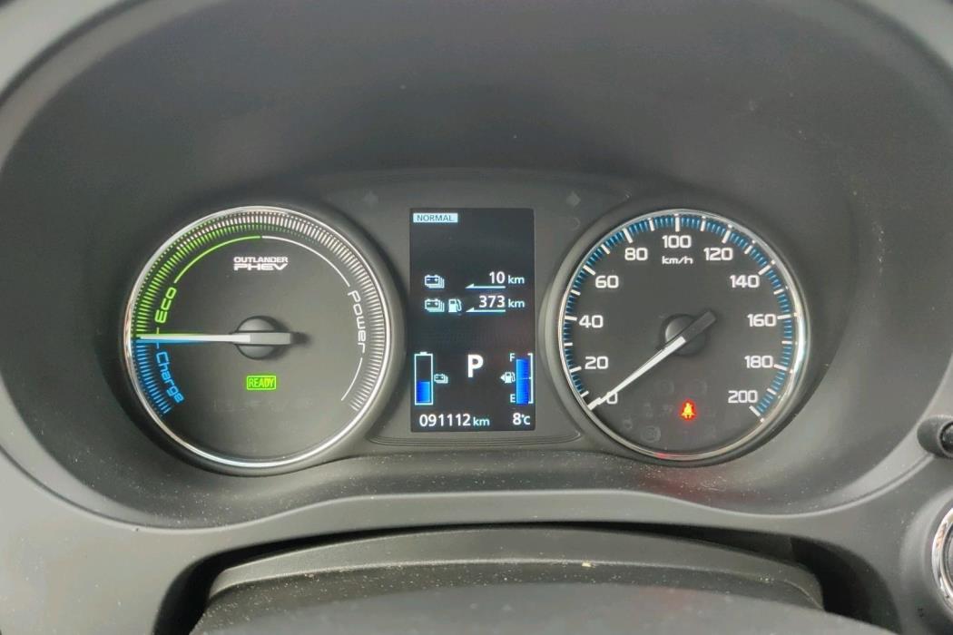 Mitsubishi Outlander PHEV 2018