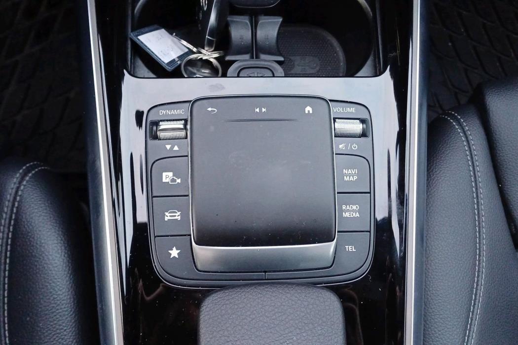 Mercedes-Benz GLA 2021
