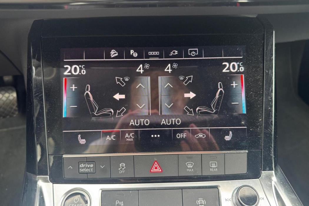 Audi Q8 e-tron 2024