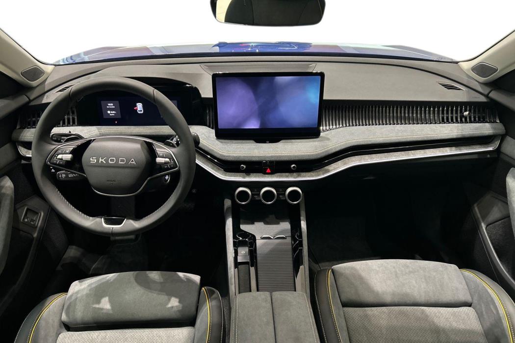 Skoda Superb 2025