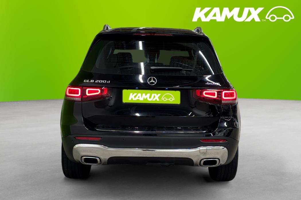Mercedes-Benz GLB 2023
