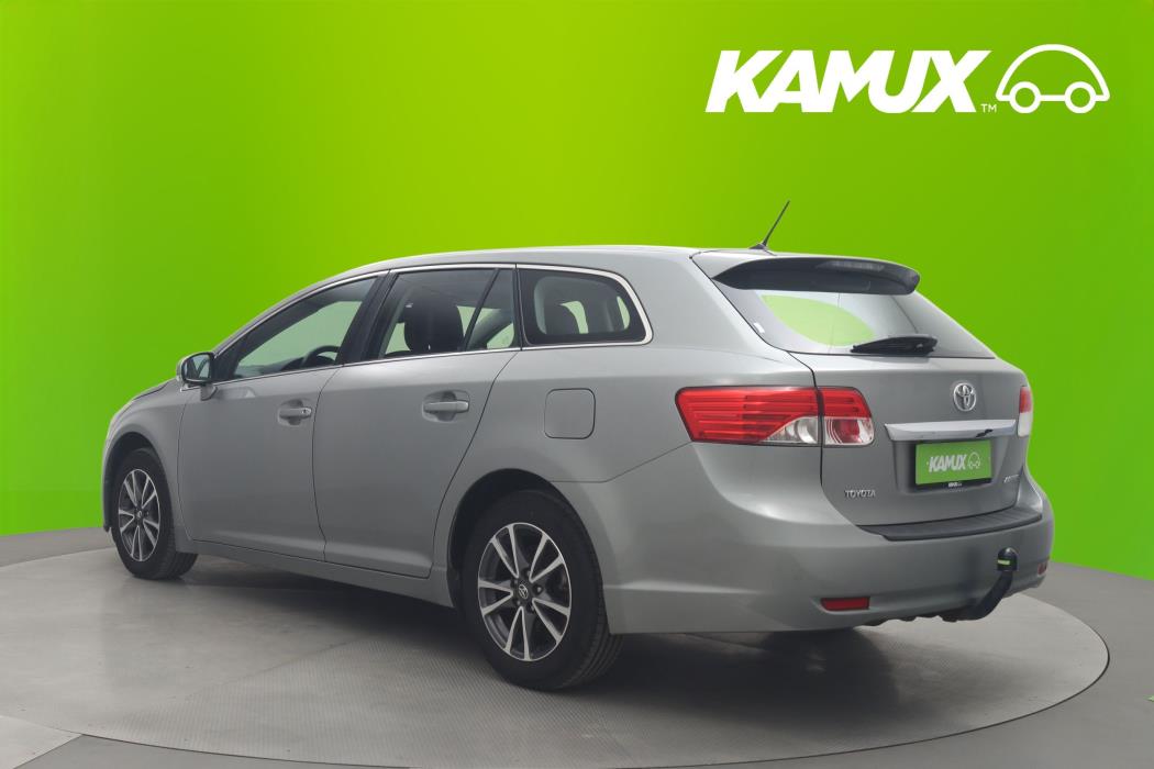Toyota Avensis 2012