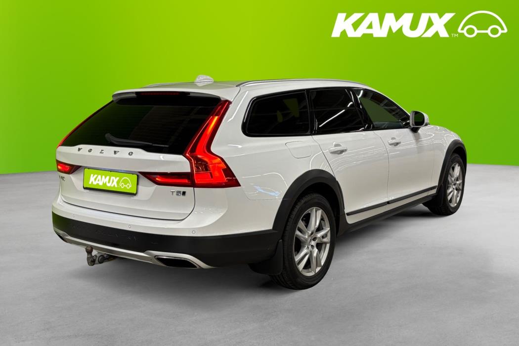 Volvo V90 Cross Country 2018