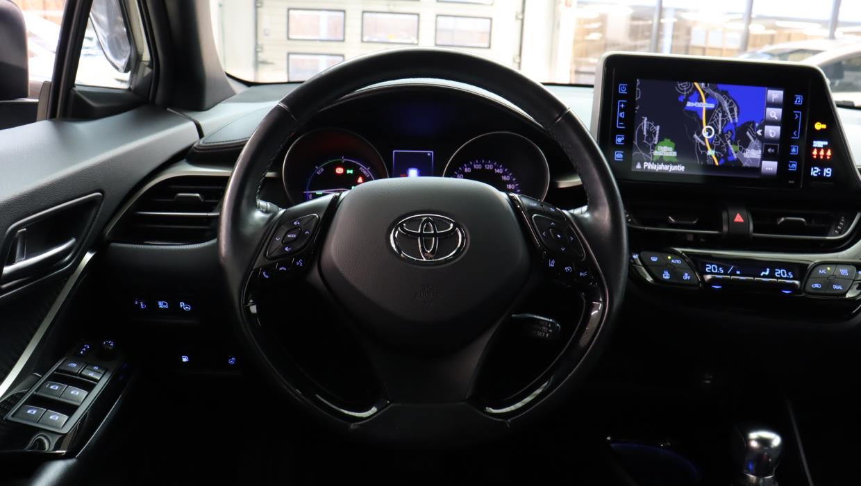 TOYOTA C-HR 2018