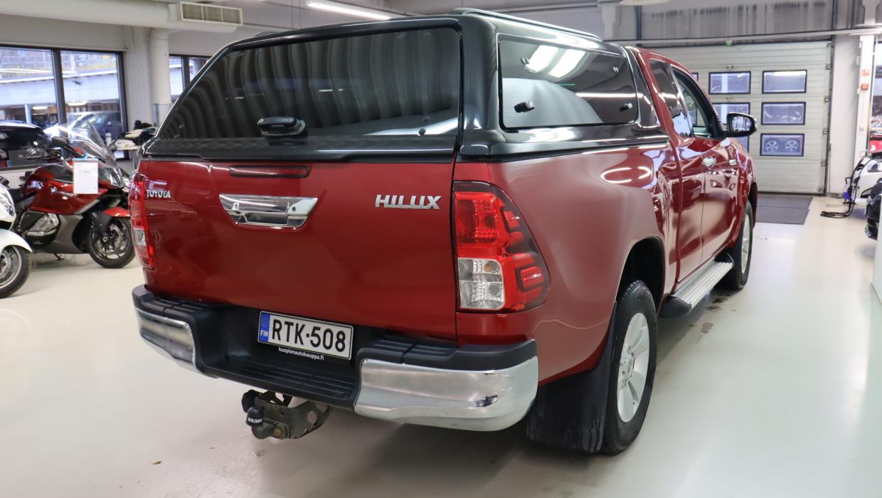 TOYOTA Hilux 2018