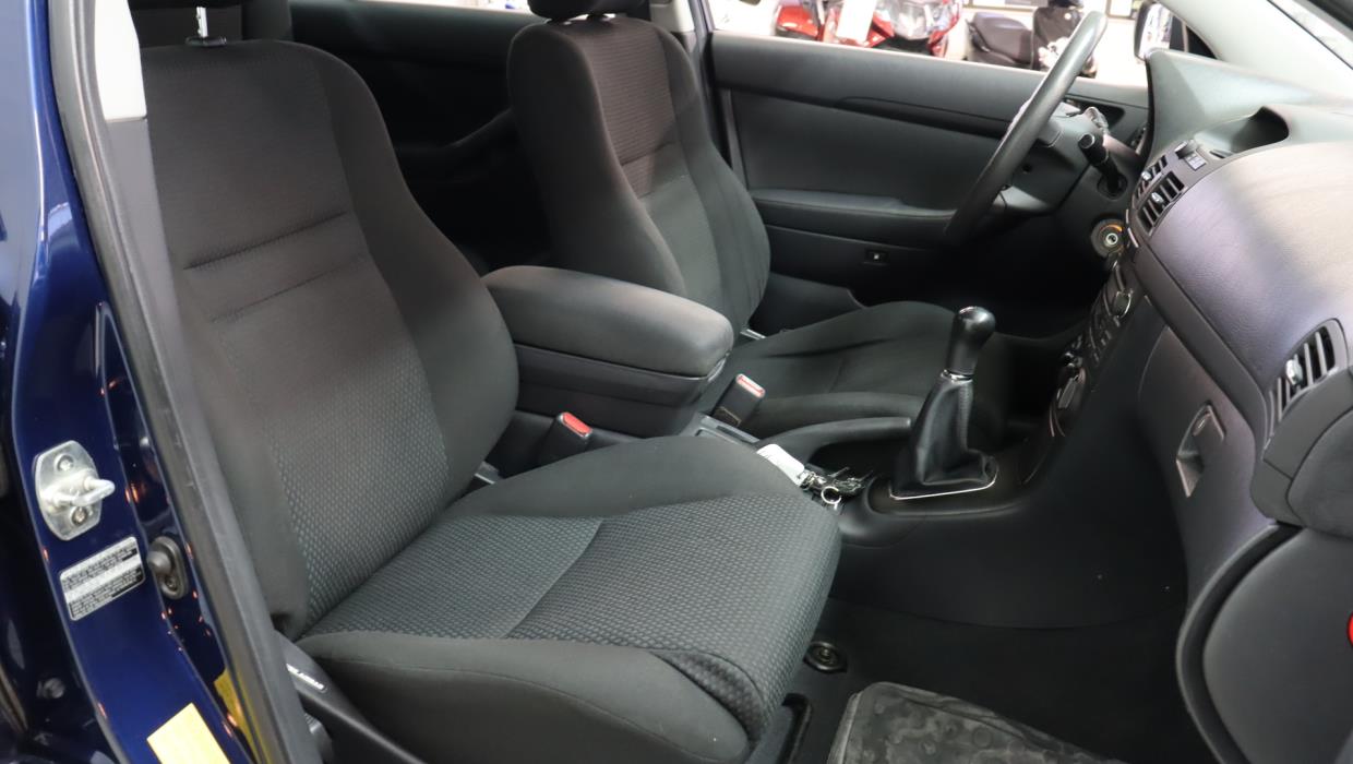 TOYOTA Avensis 2006