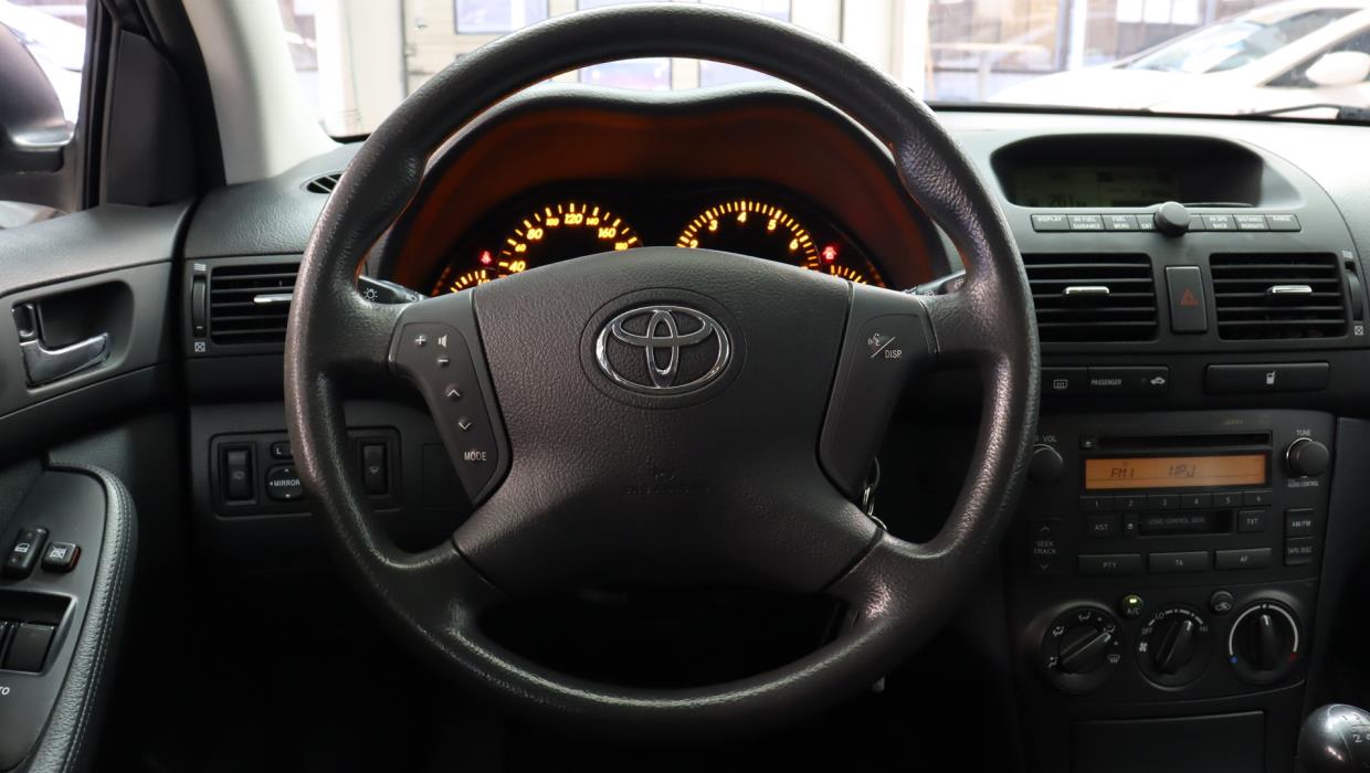 TOYOTA Avensis 2006