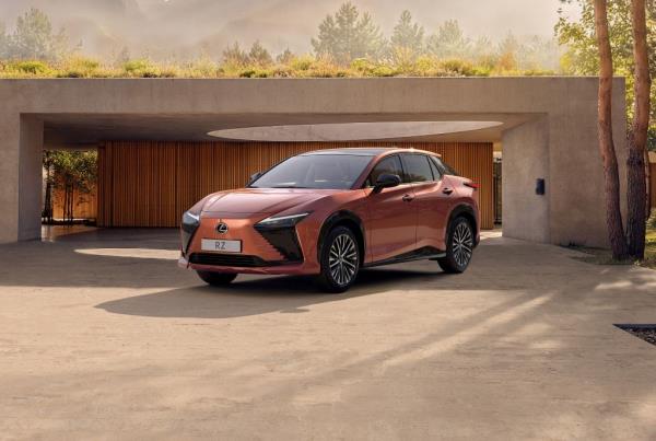 Lexus RZ