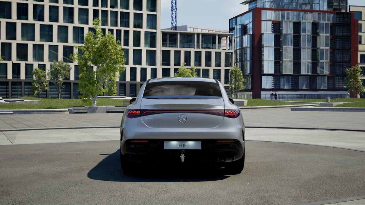 Mercedes-Benz EQE 2022