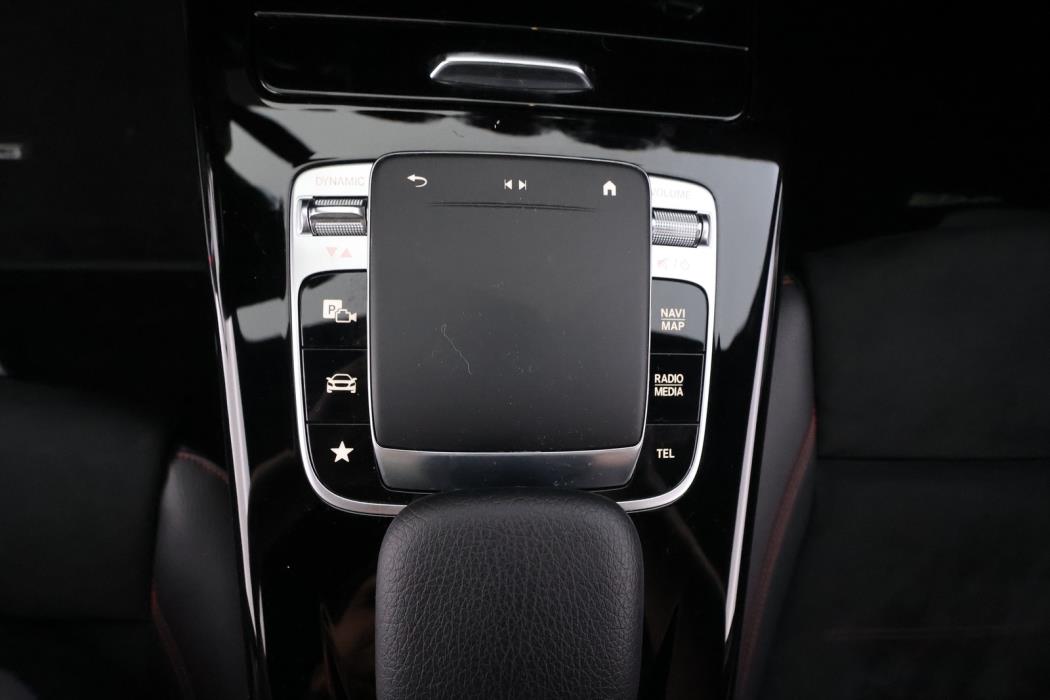 MERCEDES-BENZ A 2019