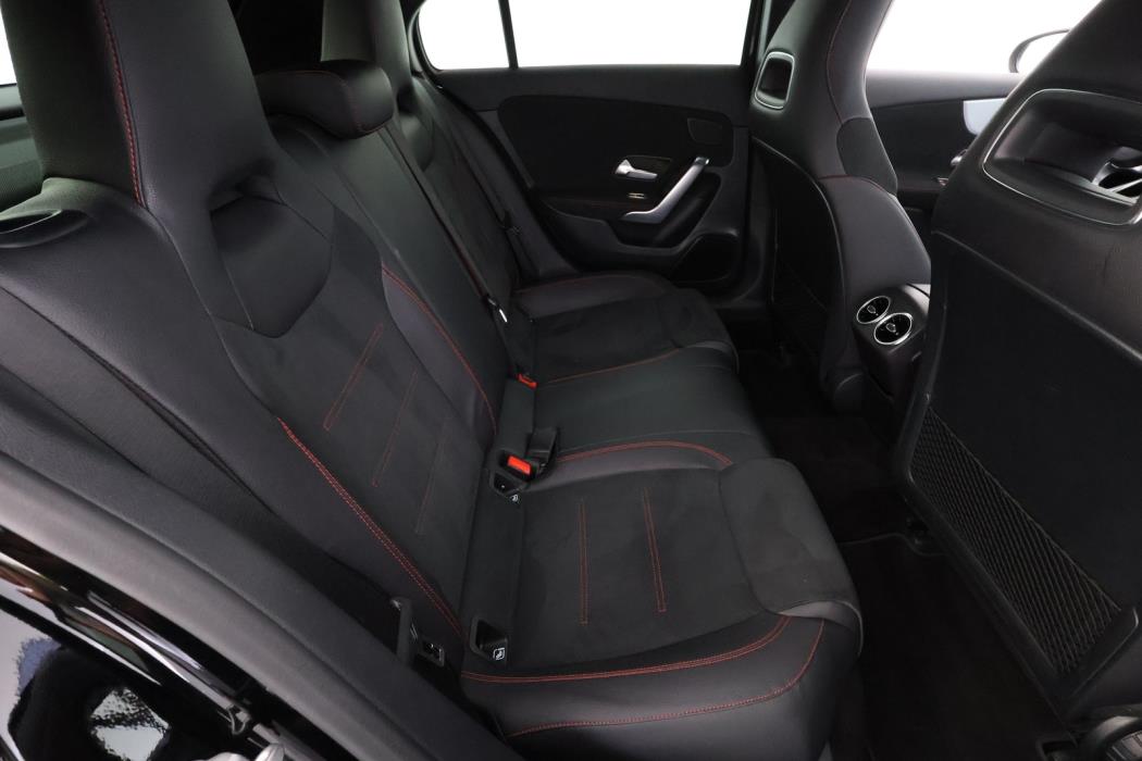 MERCEDES-BENZ A 2019