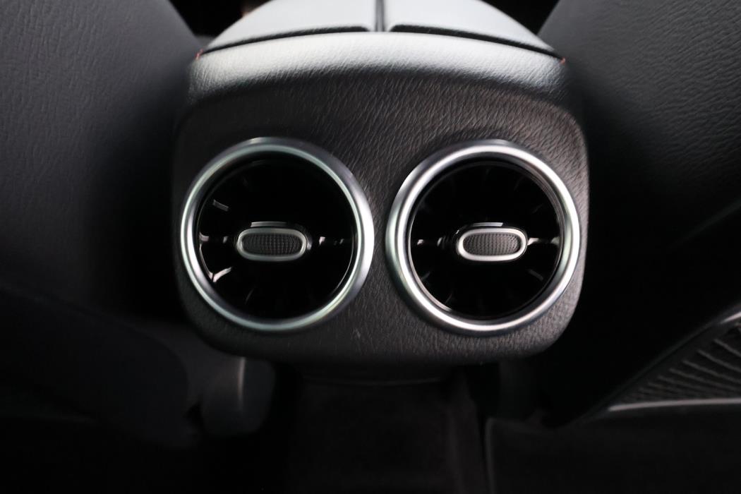 MERCEDES-BENZ A 2019