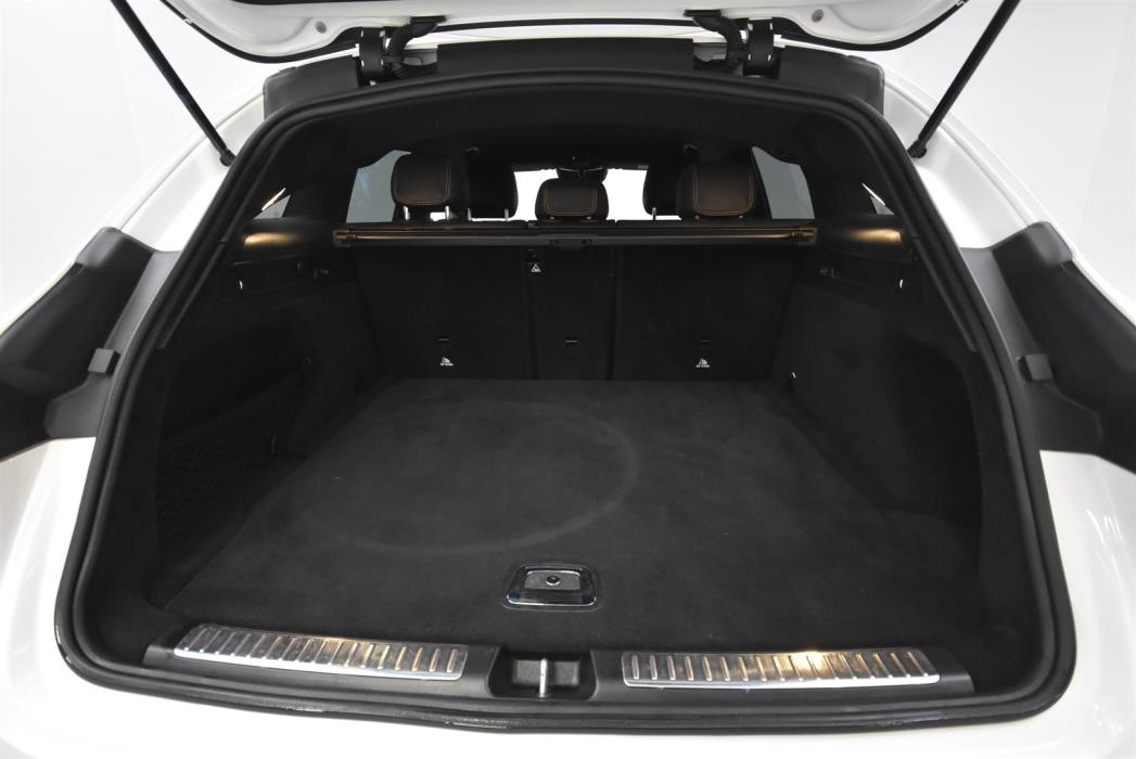 Mercedes-Benz EQC 2020