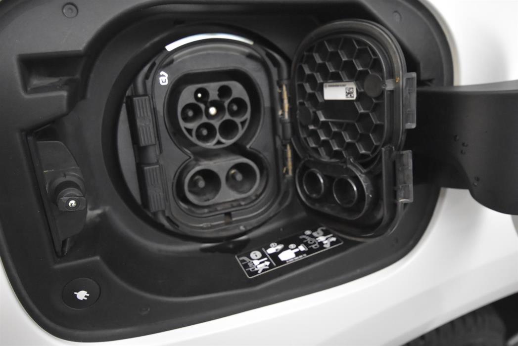 Mercedes-Benz EQC 2020