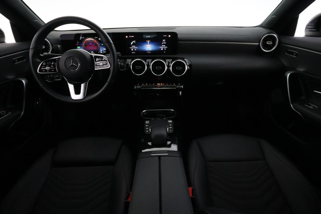 Mercedes-Benz CLA 2023
