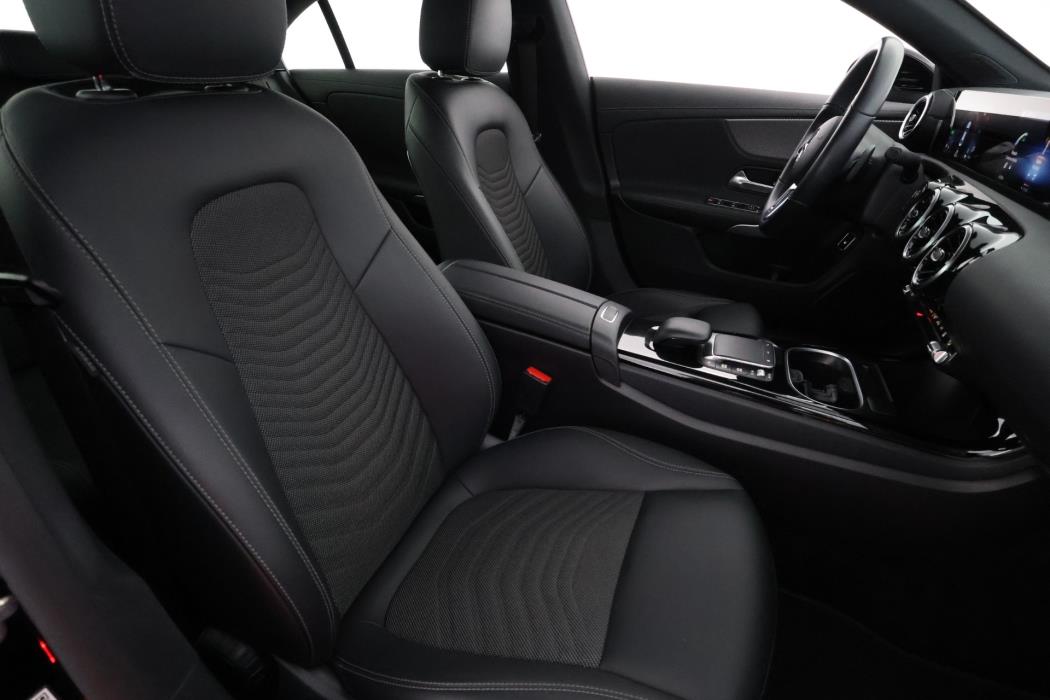 Mercedes-Benz CLA 2023