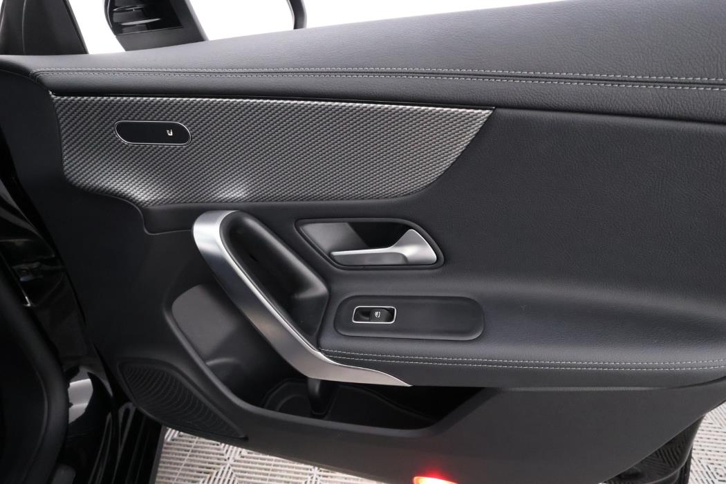 Mercedes-Benz CLA 2023