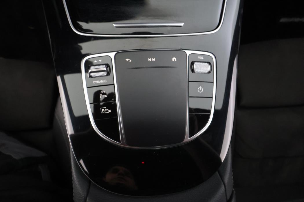 Mercedes-Benz E 2023
