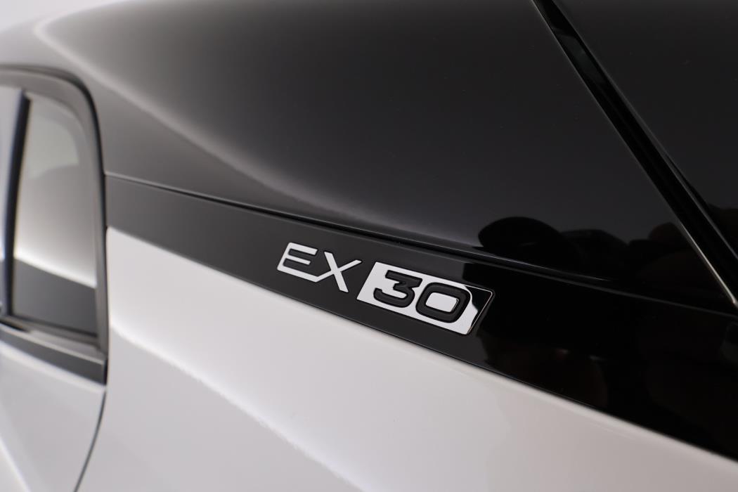 Volvo EX30 2024