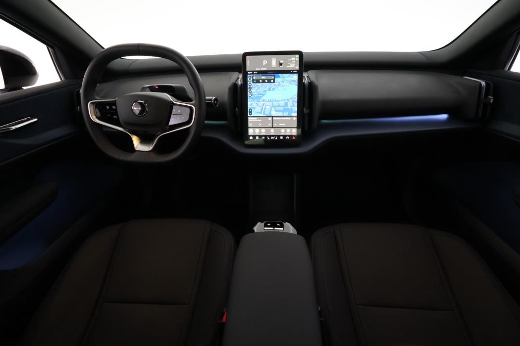 Volvo EX30 2024