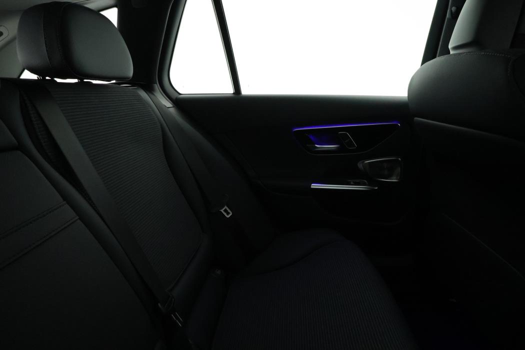 Mercedes-Benz C 2025