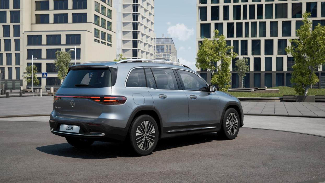 Mercedes-Benz EQB 2025