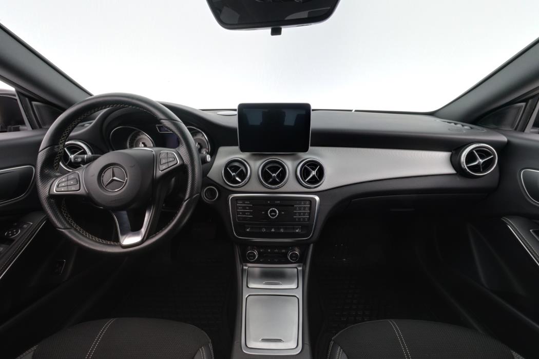 Mercedes-Benz CLA 2015