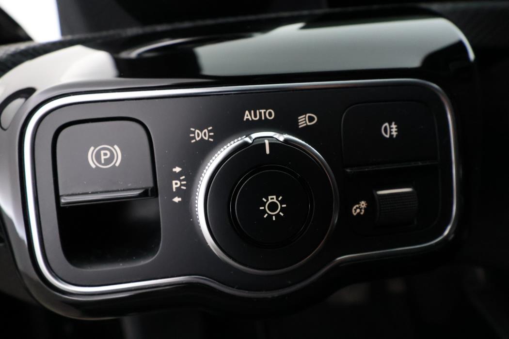 Mercedes-Benz A 2021