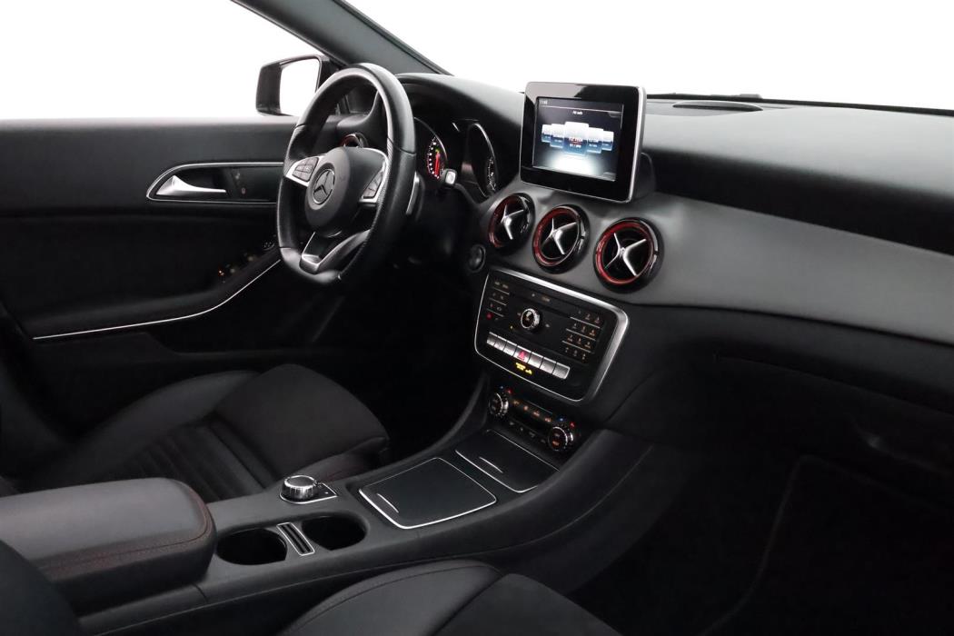 Mercedes-Benz CLA 2018