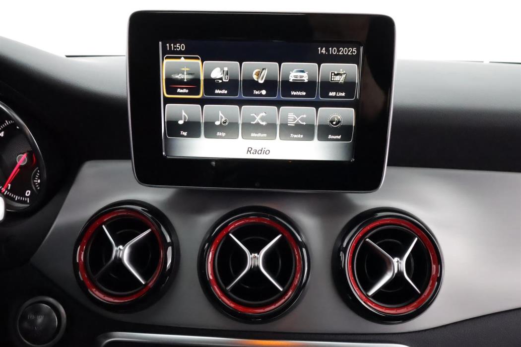 Mercedes-Benz CLA 2018