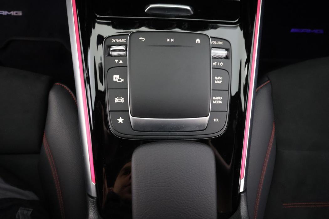 Mercedes-Benz EQB 2022