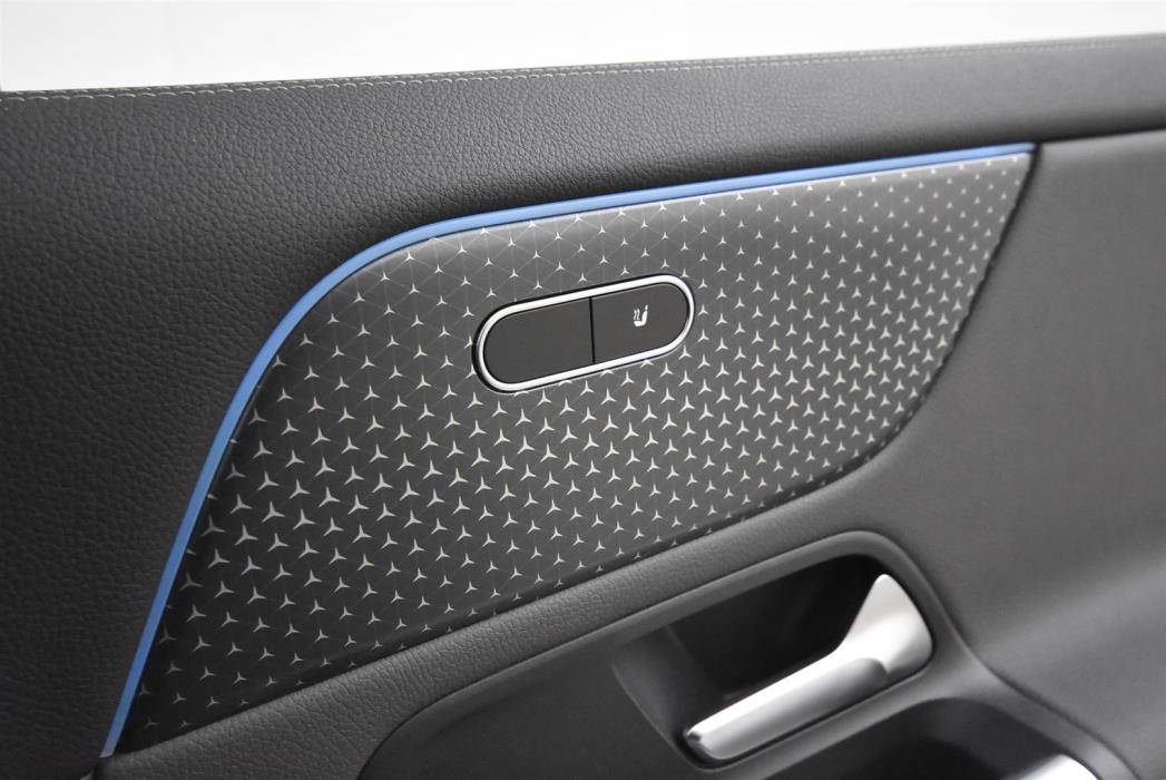 Mercedes-Benz EQA 2025