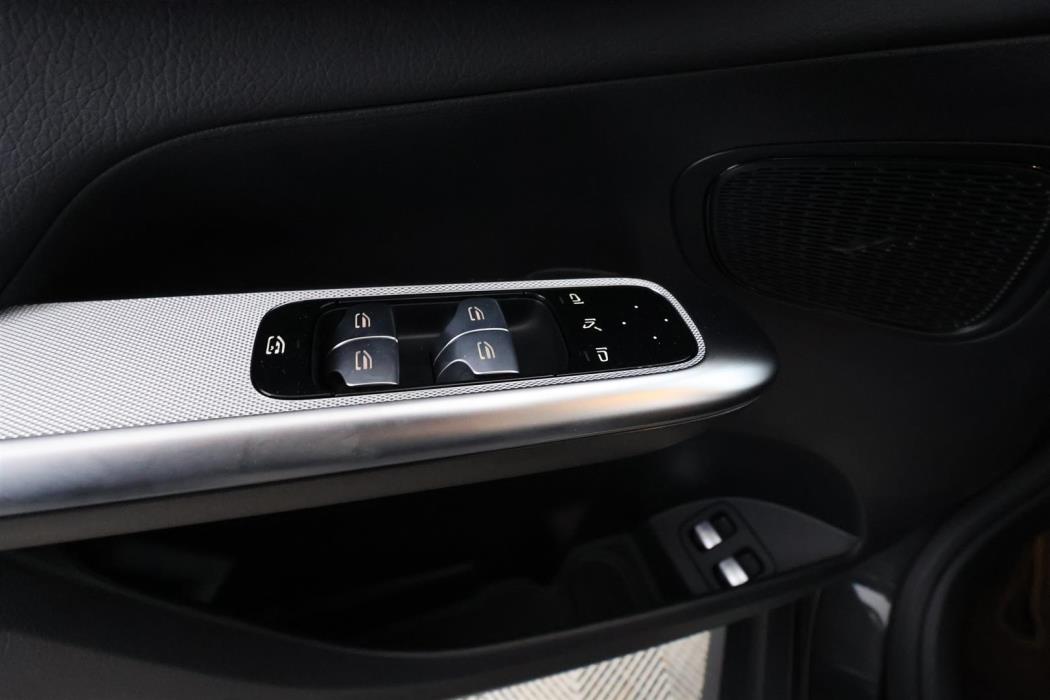 Mercedes-Benz GLC 2026