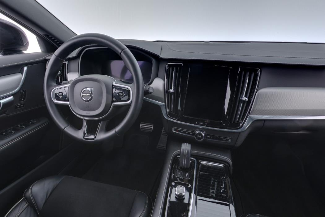 Volvo V90 2021