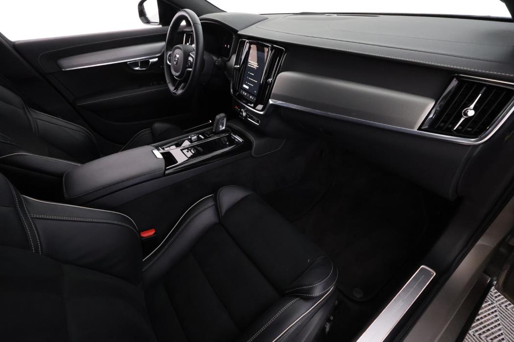 Volvo V90 2021